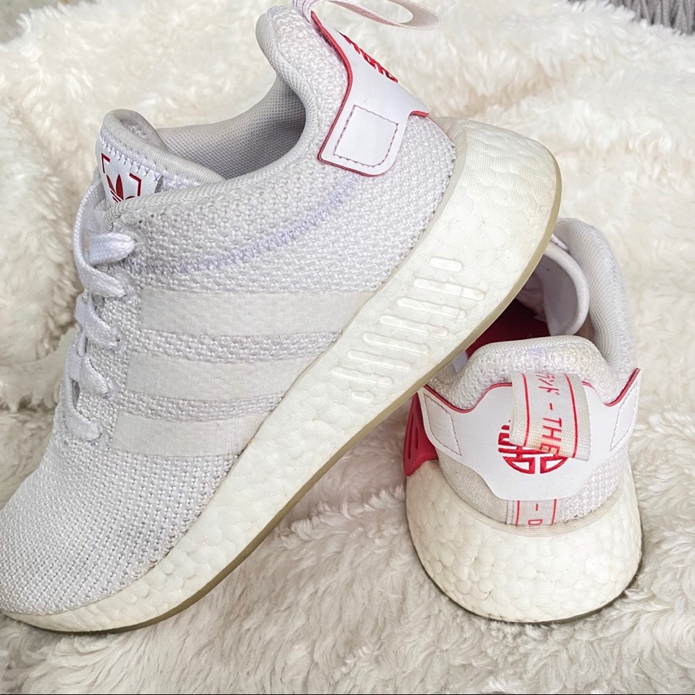 Adidas Men’s NMD R2 CNY White Chinese Sneakers - Picture 14 of 14